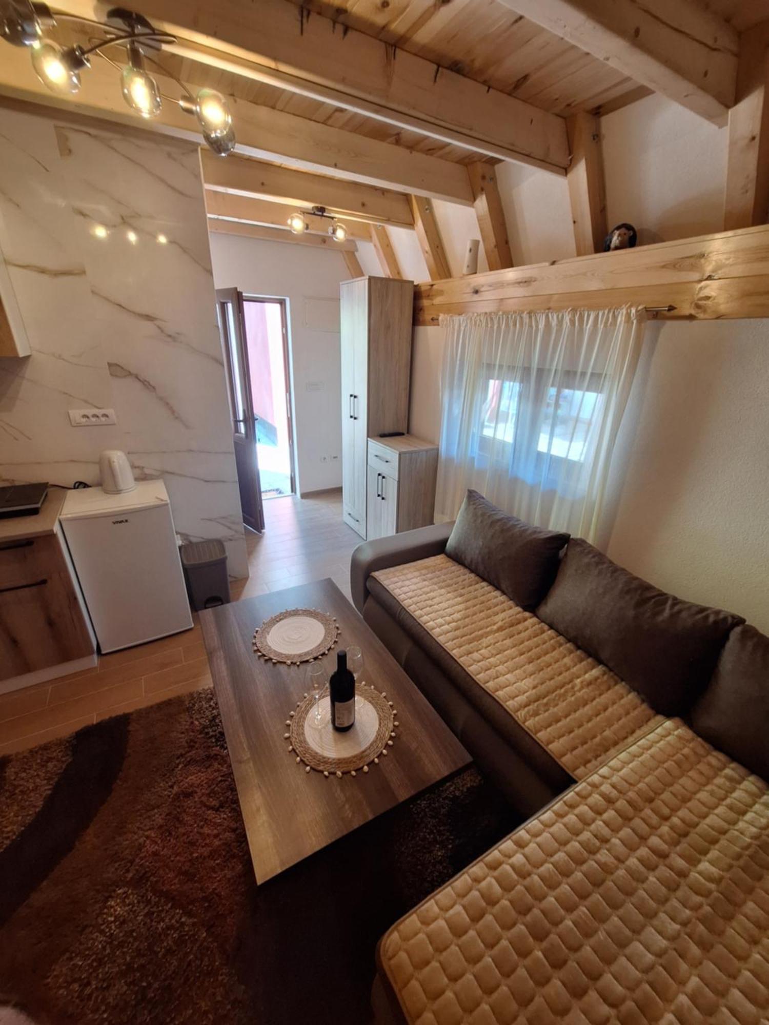 Bungalow Kalina 자블야크 외부 사진